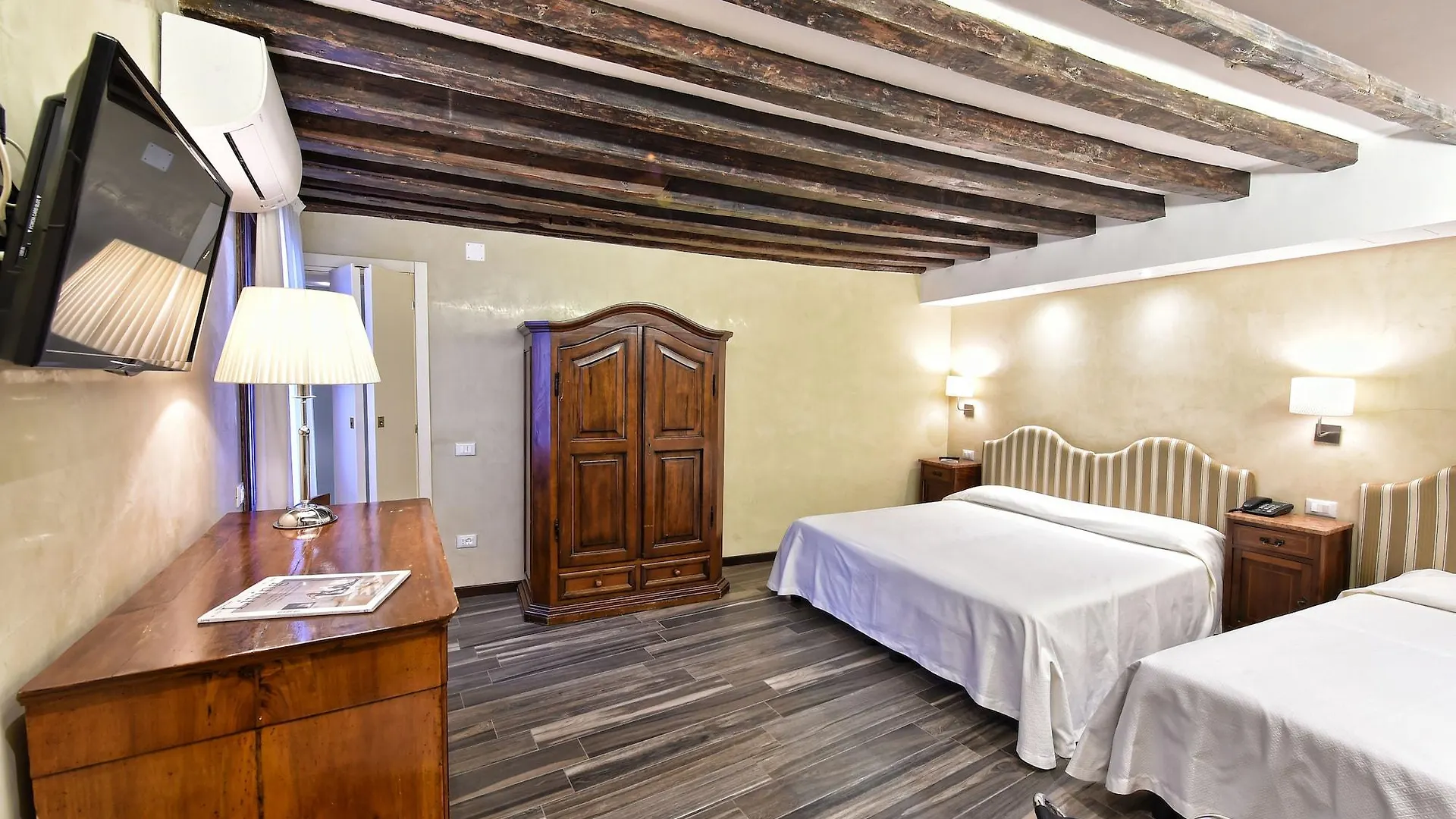 **  Hotel Villa Rosa Venice Italy
