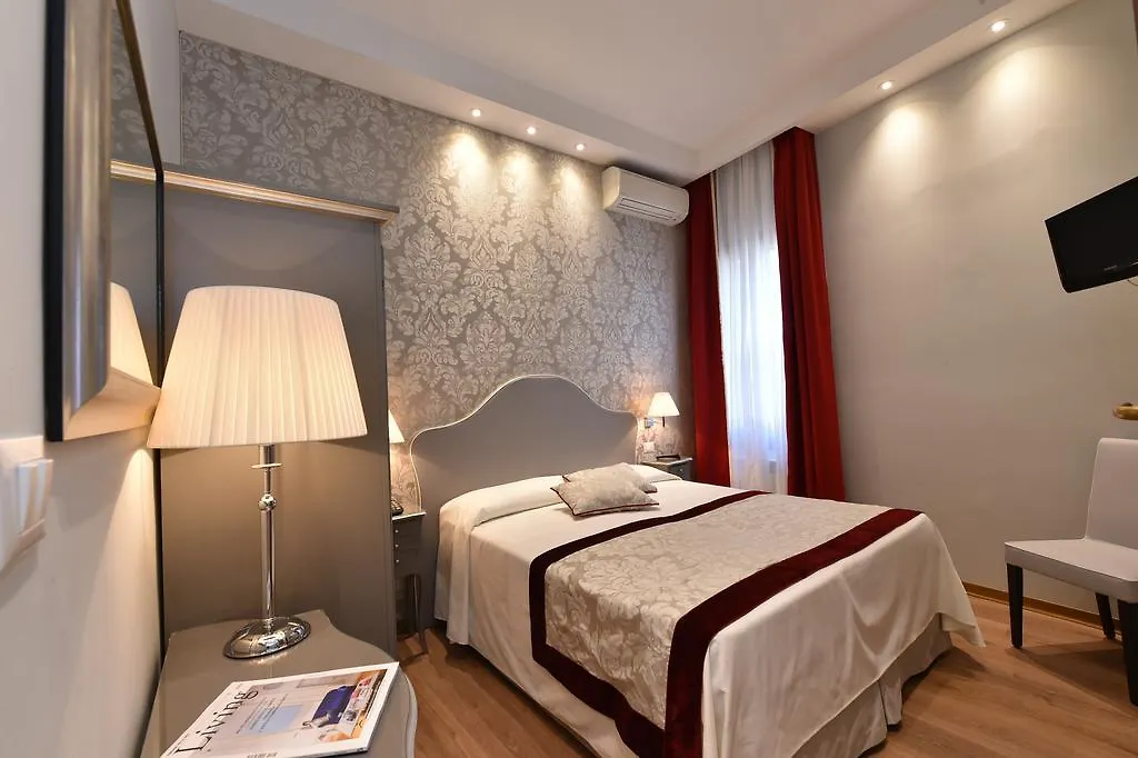 **  Hotel Villa Rosa Venice Italy