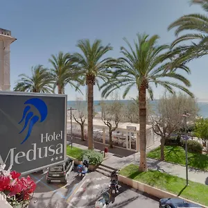 https://hotel-medusa.hotelitalianriviera.com